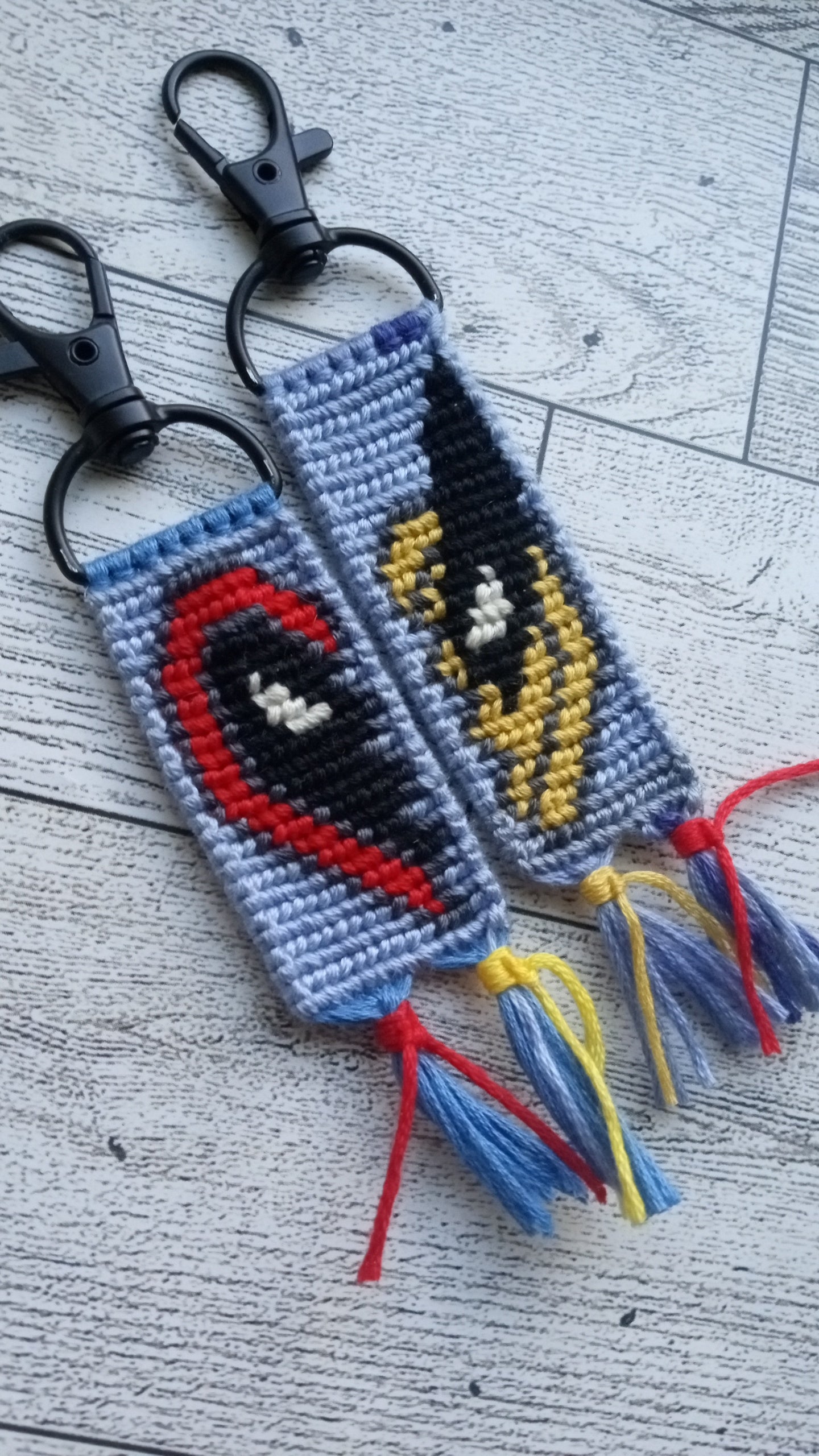 Deadpool and wolverine keychain set